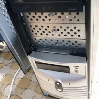 PTT Kargo’da Kırık Ve Hasarlı Gönderimler Nedeniyle Kullanım Durduruldu