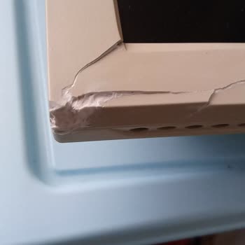 PTT Kargo’da Kırık Ve Hasarlı Gönderimler Nedeniyle Kullanım Durduruldu