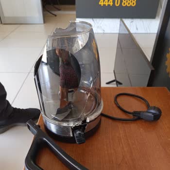 Garanti Altında Cam Kettle Kırıldı 900 TL Ücret İstendi