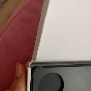 Ayıplı Klavyeli Kılıf Ve Hasarlı Orijinal Kutu İçin Ücretsiz Değişim Ve Ücret İadesi Talebi