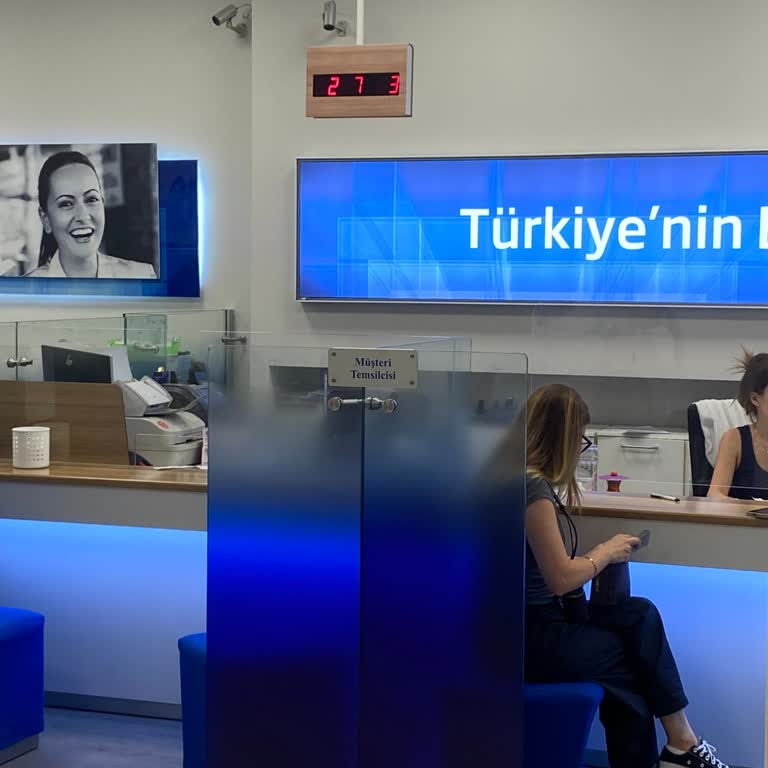 Küçükyalı Şubesinde Sıra Öncelik Haksızlığı