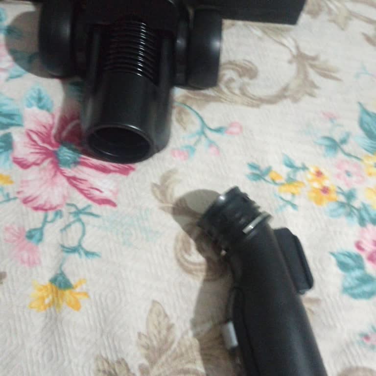 Satın Aldığım Süpürge Başlığı Kırık Geldi, Servis Ücret Talep Ediyor Ve Satıcı Çözüm Sunamıyor