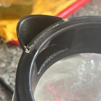 Arçelik Çay Makinesi Alt Haznesinde Kısa Sürede Aşınma Ve Görüntü Bozukluğu