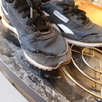 Reebok Ayakkabısının Kısa Sürede Üst Kısmının Yırtılması Ve Garanti Reddi