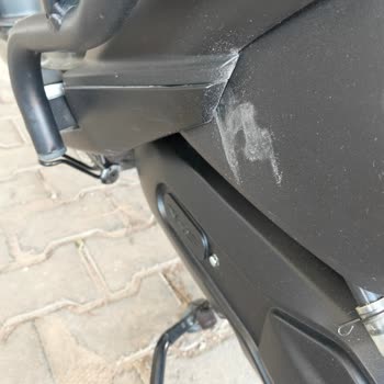 Yeni Motosiklette Plastik Parçalar Kırıldı Ve Garanti Dışında