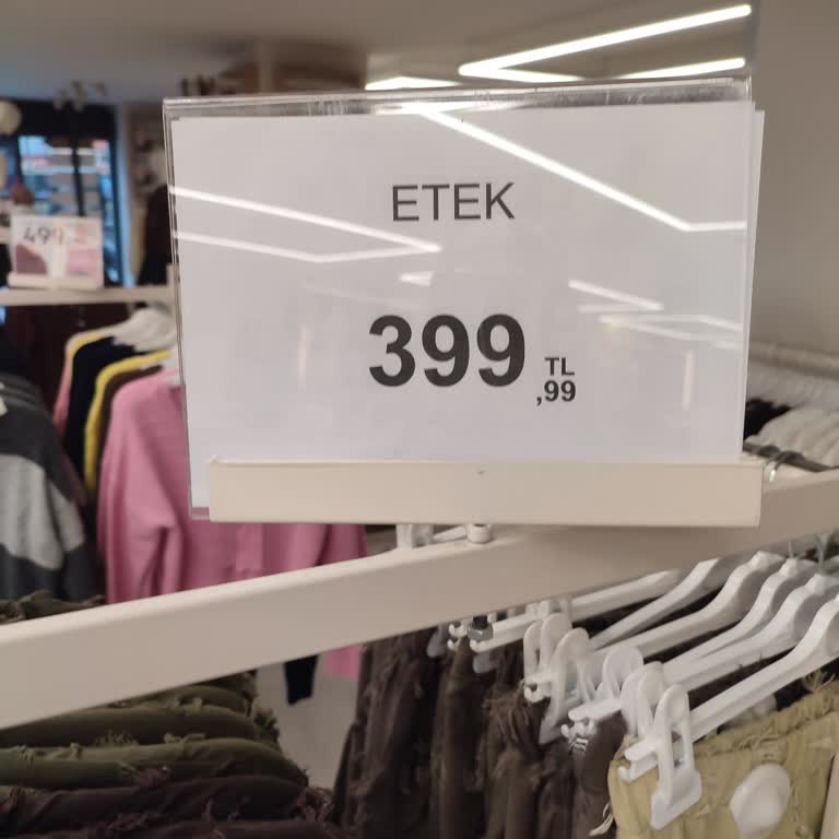 Fiyat Farkı Ve Kaba Müdür Tutumu