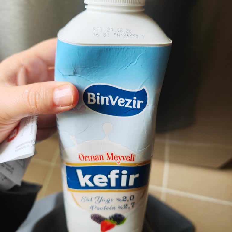 Mini BİM’de Son Kullanma Tarihi Geçmiş Kefir Satışı Çocuk Sağlığını Tehlikeye Atıyor