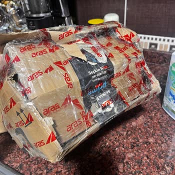 Amazon’da Kırık Paket Ve Eksik Ruj Teslim Edilmedi