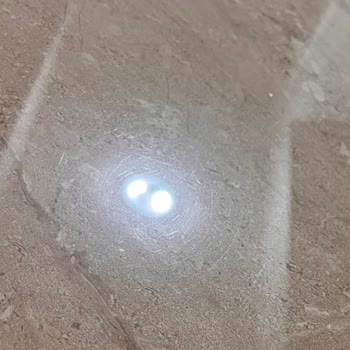 Dyson V15 Fluffy Başlık Mermer Ve Laminant Zeminlerde Çizik Bırakıyor