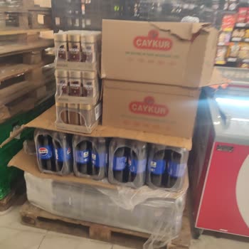 İndirimli Ürün Toptancıya Satıldığı İçin Mağaza Çalışanı Vermedi
