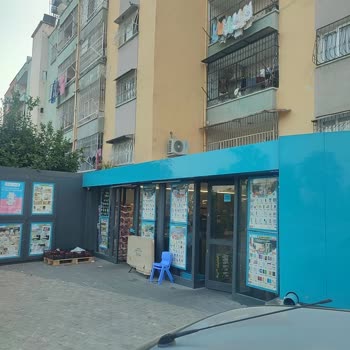 İndirimli Ürün Toptancıya Satıldığı İçin Mağaza Çalışanı Vermedi