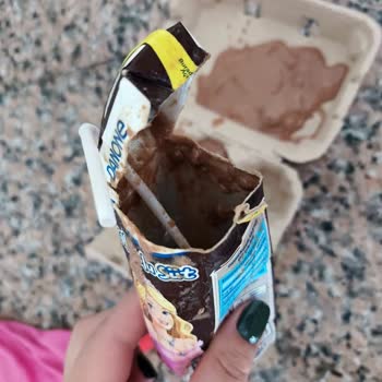 BİM Şahintepe Danone Çikolatalı Süt Tadı Zehir Gibi, Son Kullanma Tarihi 2027 Olmasına Rağmen