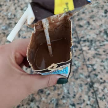 BİM Şahintepe Danone Çikolatalı Süt Tadı Zehir Gibi, Son Kullanma Tarihi 2027 Olmasına Rağmen