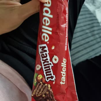A101 Şubesinde Son Kullanma Tarihi Geçmiş Çikolatalı Gofret Satışı