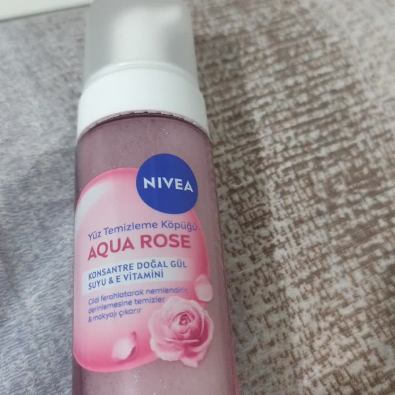 Nivea Aqua Rose Yüz Temizleme Köpüğü Hassas Ciltte Yanma Ve Tahrişe Neden Oldu