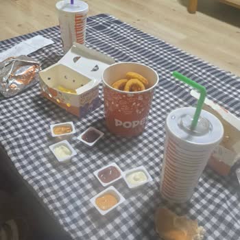Popeyes Şubesinde Eksik Sipariş Ve Kontrol Sorunu