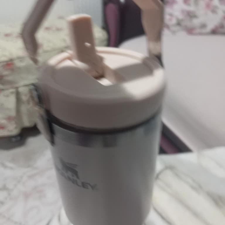 Stanley Termosunun Kırılan Kapak Tutma Aparatı İçin Yedek Parça Talebi