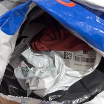 Kullanılmış Bikini Altı Ve Saygısız Paketleme