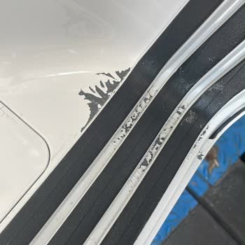 RKS Neon 50 Motorunda Boya Kabarması Ve Kırık Parçalar İçin Garanti Reddi