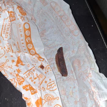 Popeyes Siparişinde Yanmış Patates Ve Eksik Tavuk: Tam İade Bekliyorum