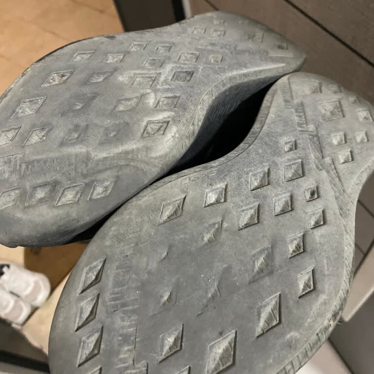Skechers Lightweight Ayakkabının Tabanı Erime Sorunu Ve Değişim İade Talebi