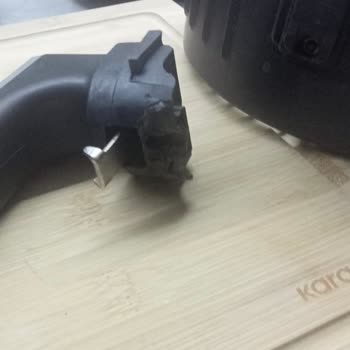 Airfryer Tutma Sapı Kırıldı, Yedek Parça Talebi