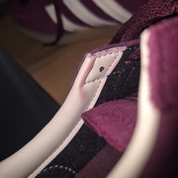 Adidas Handball Spezial JP8726 Color Bleeding and Staining on First Wear
