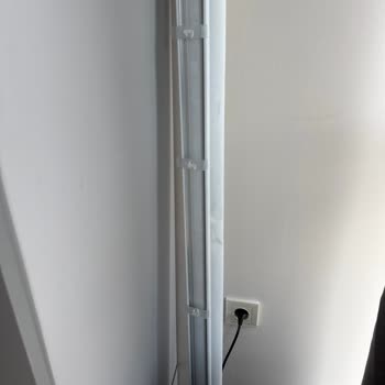 Perde Montajı Hatalı Ve İlgisiz Servis