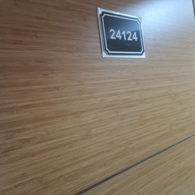 Yanlış Rezervasyon, Apart Dairesi Taşıma İhmal Ve Bozuk Buzdolabı Nedeniyle Yiyecek Ziyanı