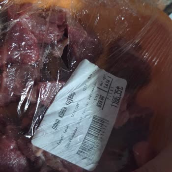 Kasap Reyonunda Yanıltıcı Paketleme Ve Aşırı Yağ İçeriği