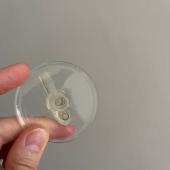 Küflü Pipet Nedeniyle Bebek Matarası Kullanılamaz Duruma Geldi