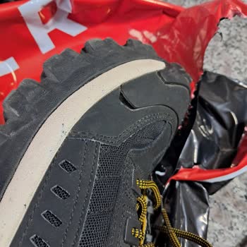 Caterpillar Ayakkabılarda 5 Ayda Açılma Ve Boyner Müşteri Hizmetleri Reddi