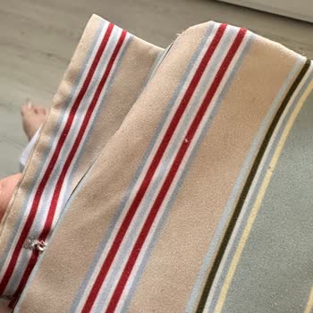 Mooi Butik'ten Lekeli Ve Tüylenmiş Elbiseye İade Ve Tam Ücret İadesi Talebi