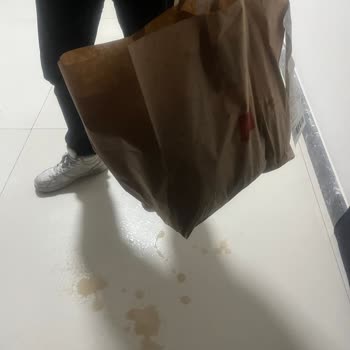 1.830 TL Değerindeki Siparişte Sıvı Sızması Ve Eksik İade