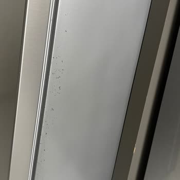 Beko Nofrost Buzdolabında Renk Solması Garanti Kapsamında Değişim Talebi