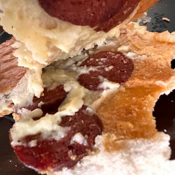Tazeliği Olmayan Kaşar Peynirinin Parçalanması Ve İade Reddi