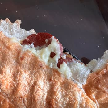Tazeliği Olmayan Kaşar Peynirinin Parçalanması Ve İade Reddi