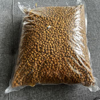 Sipariş Edilen 10 Kg Bonnie Kedi Maması Yarım Kilo Miktarında Ve Orijinal Ambalajda Değil