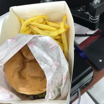 Trendyol’da Yanıltıcı Görseller Ve Kalitesiz Burger
