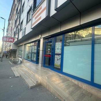 İstanbul Esenyurt BİM Mağazasında Personelin Kaba Ve Saygısız Davranışı