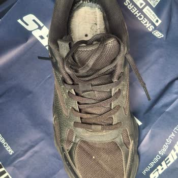 Skechers Ayakkabısının İç Astarının Hızlı Yırtılmasına İade Reddi