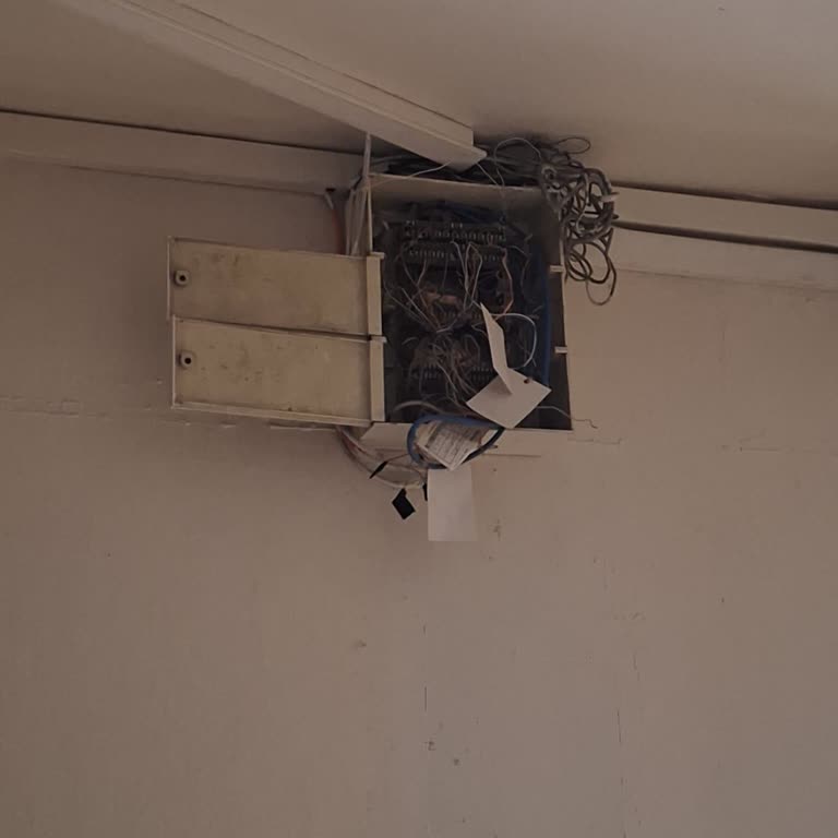 Kadıköy Bostancı Mahallesinde Sürekli Kesintili İnternet Ve Teknik Ekip Gelmemesi