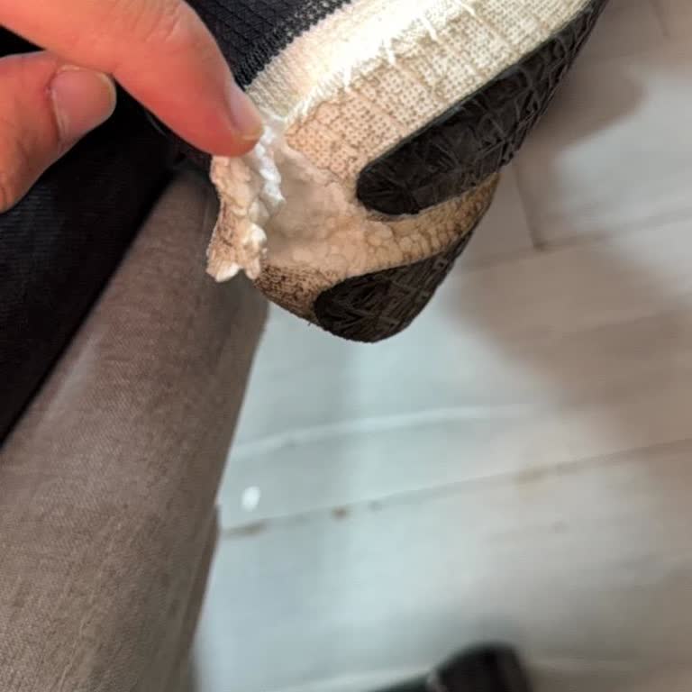 Lumberjack Ayakkabısının Tabanı Kısa Sürede Koparak Güveni Sarsıyor
