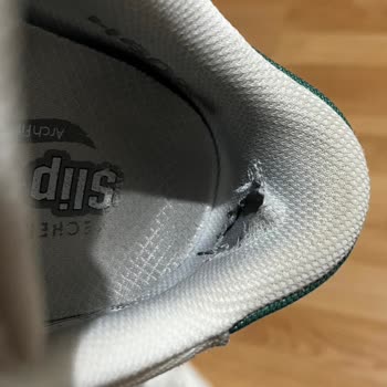 Skechers Arch Fit Court Break Ayakkabısının Hızlı Yıpranması Ve Ayıplı Ürün Şikayeti