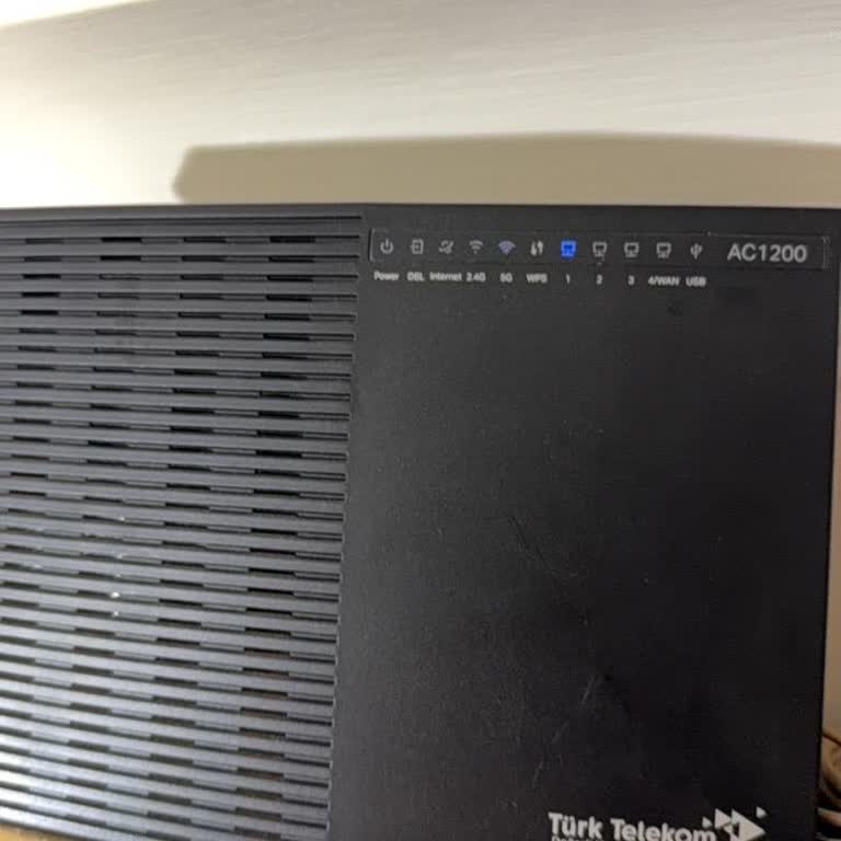 İstanbul Küçükçekmece'de İnternet Kesintisi Ve Müşteri Hizmetlerinden Yanıt Alamama