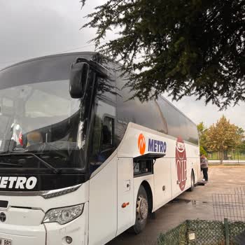 Cenazeye Ulaşamama: Metro Turizm Otobüs Arızası Ve Alternatif Ulaşım Eksikliği
