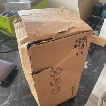 DHL'nin Hasarlı Parfüm Teslimatı Ve Özensiz Paketleme