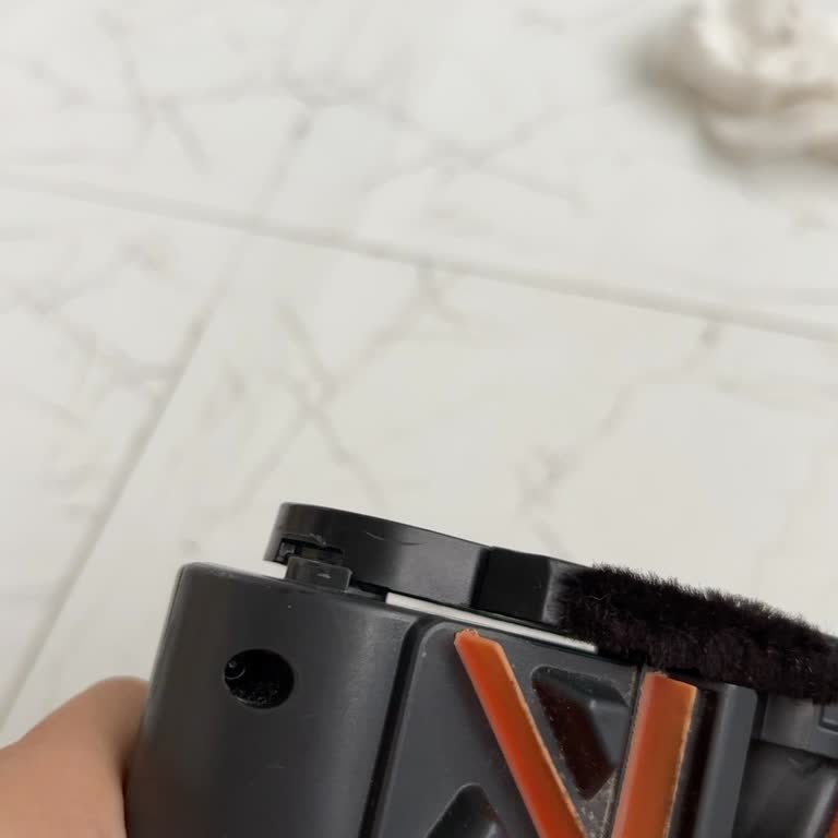 Philips Süpürge Fırça Kilit Mekanizması Tekrar Arızalı Ve Garanti Kapsamında Değişim Talebi
