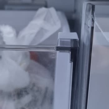 Teslimde Hatalı Buzdolabı Ve Uzun Bekleyiş: Hemen Değişim Talebi