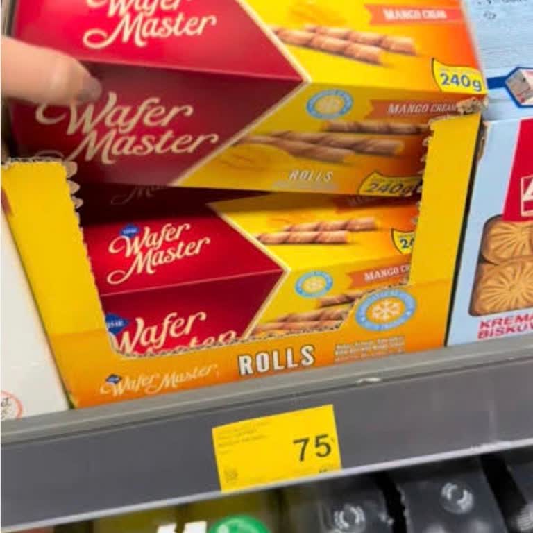 Wafer Master Mango Cream Rolls Ürünün İçinde Kremasız Rulolar